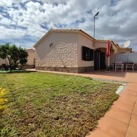 Bungalow Santa Fe Terraza Con Jardin Apartment *